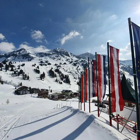 Austria Alpinhotel In Out An Der Edelweissbahn 3*