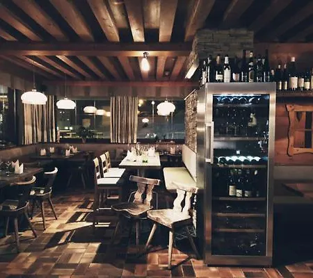 酒店 Austria Alpinhotel In Out An Der Edelweissbahn