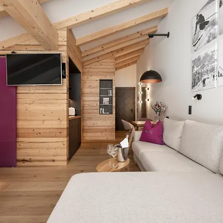 Austria Alpinhotel In Out An Der Edelweissbahn ホテル オーバータウエルン