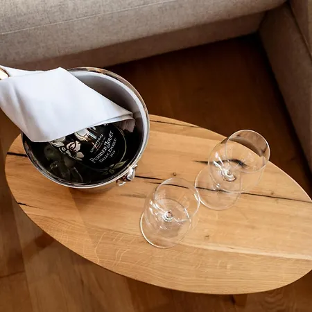 酒店 Austria Alpinhotel In Out An Der Edelweissbahn 3*