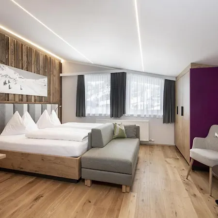 Austria Alpinhotel In Out An Der Edelweissbahn 酒店 3*