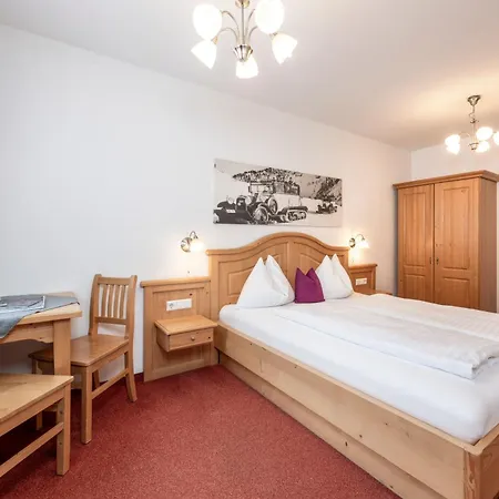 Austria Alpinhotel In Out An Der Edelweissbahn 上陶恩