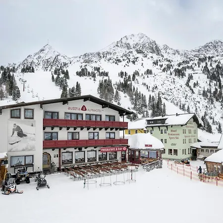 Austria Alpinhotel In Out An Der Edelweissbahn Szálloda