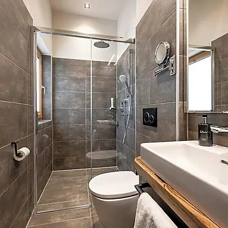 Austria Alpinhotel 3*