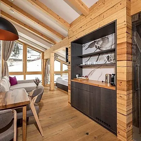 Готель Austria Alpinhotel In Out An Der Edelweissbahn Обертауерн